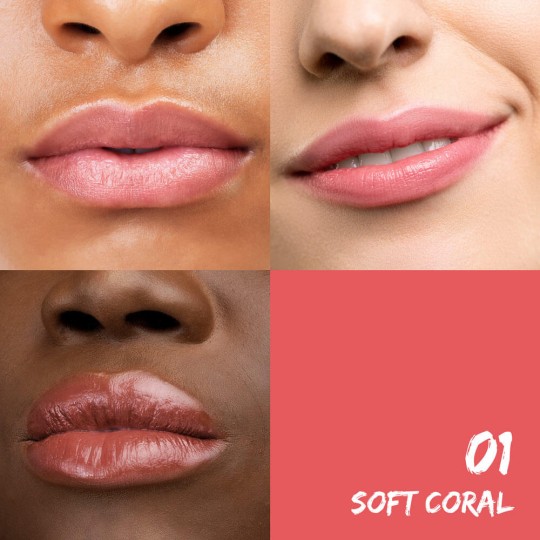 Muestra en tonos de piel de Bálsamo Labial Color Kiss Sante tono 01 Soft Coral